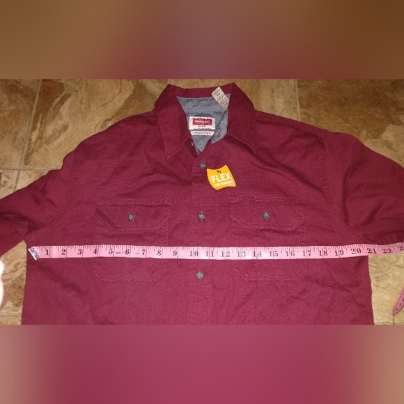Men's Wrangler Flex For Comfort Button Down Dress Shirt Size Small - Picture 3 of 7
